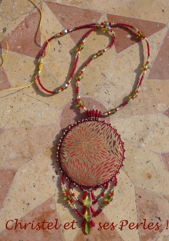 Collier pendentif tissu et cuir Byzance