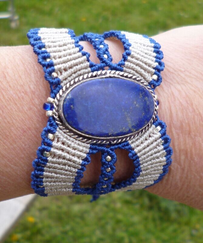 Bracelet macramé et Lapis Lazuli serti