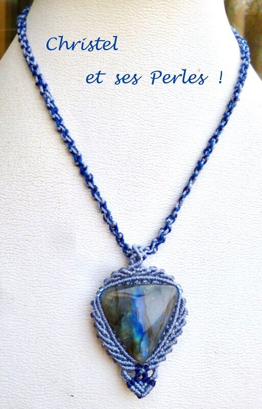 Pendentif macramé et Labradorite bleue