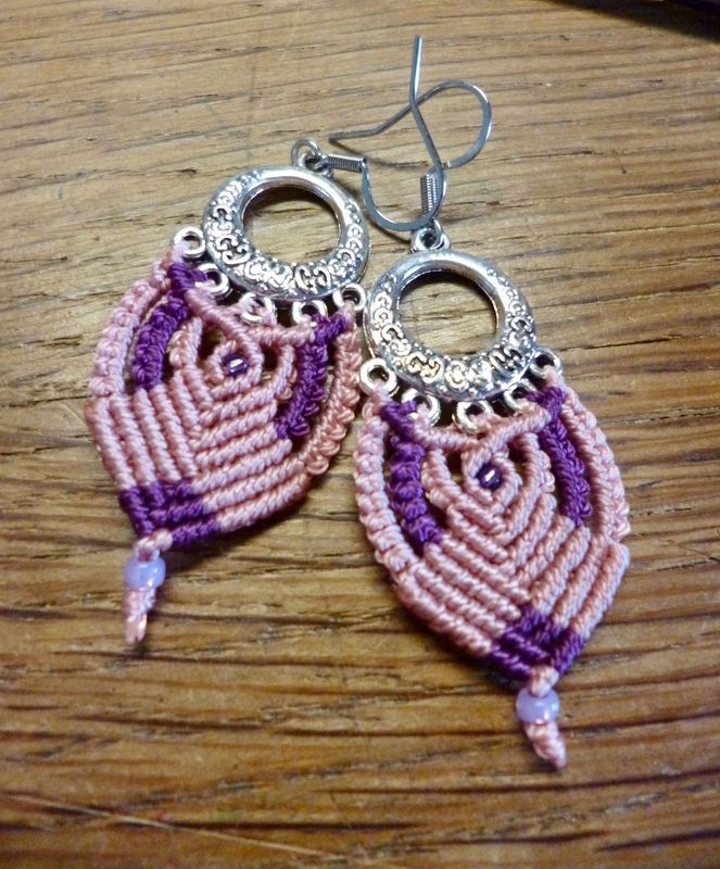 Boucles d'oreilles macramé rose violet