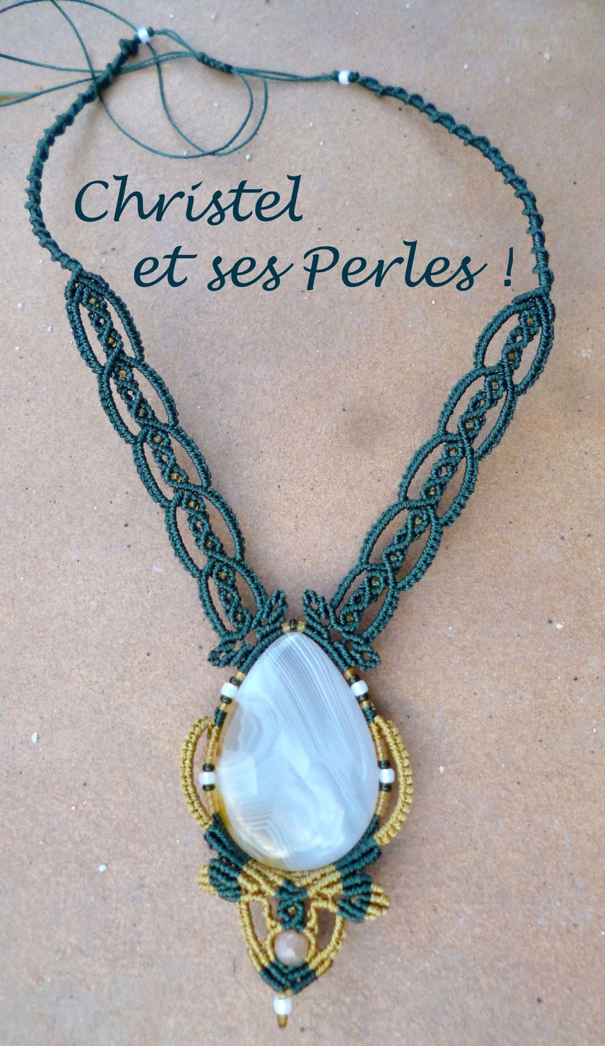 Collier macramé et Quartz Elfique feuilles