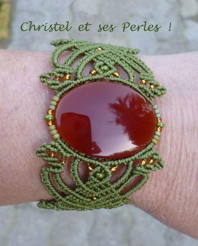 Bracelet macramé feuilles et Cornaline