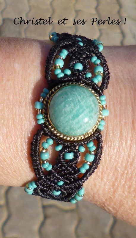 Bracelet macramé et Amazonite ronde sertie