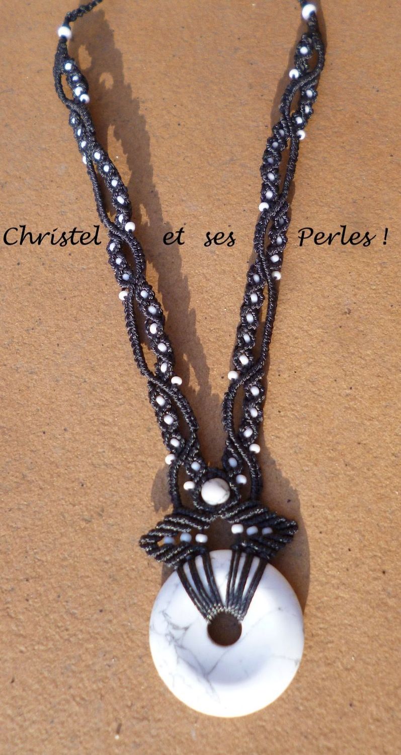 Collier macramé et donut en Howlite