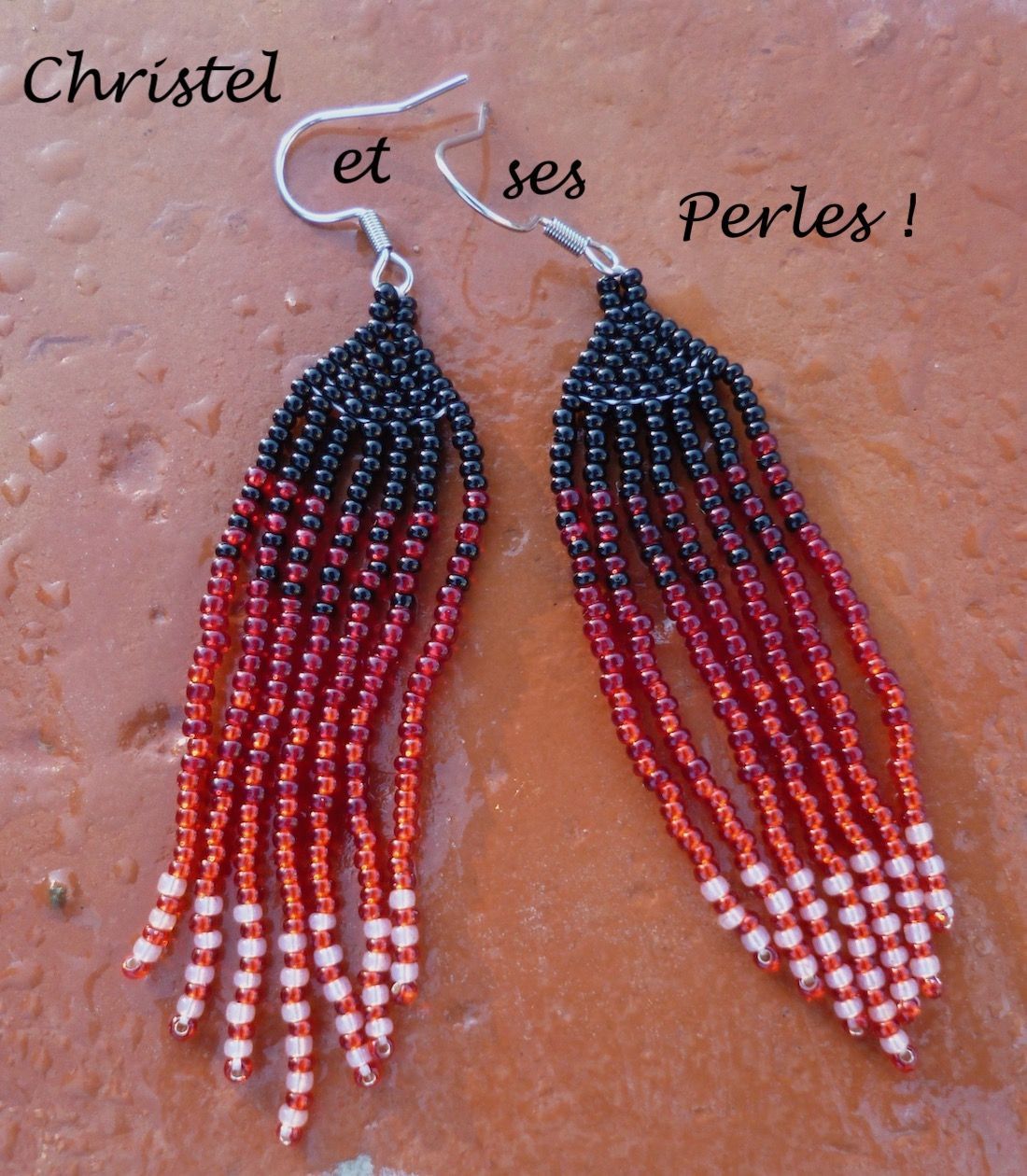 Boucles d'oreilles franges perlées rouges