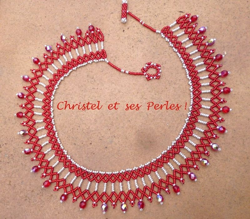 Collier perles rouge et argenté