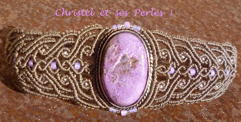 Bracelet macramé baroque et Stichtite sertie