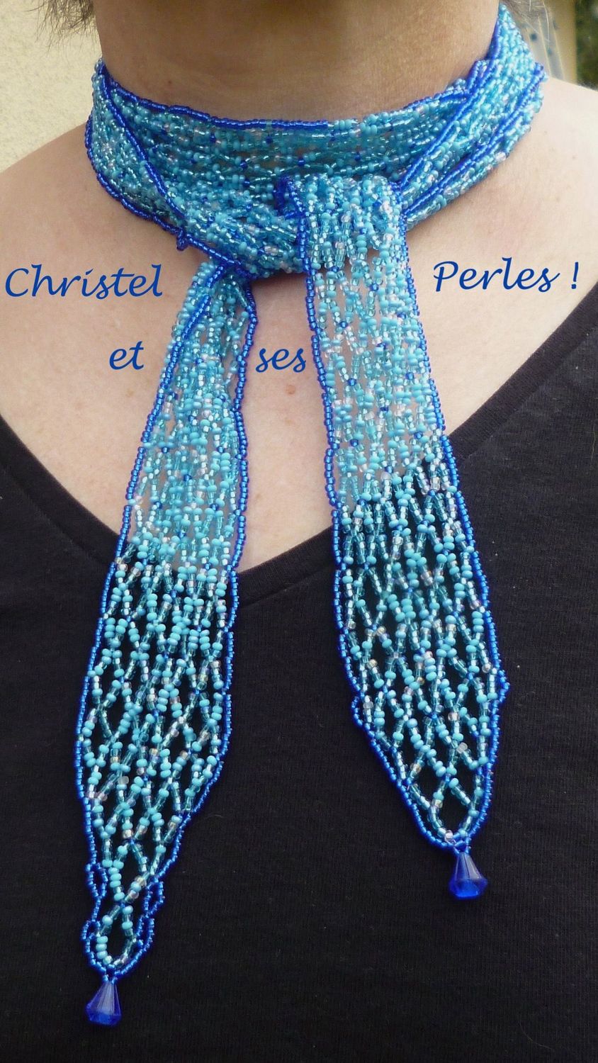 Collier écharpe perle camaieu de bleu