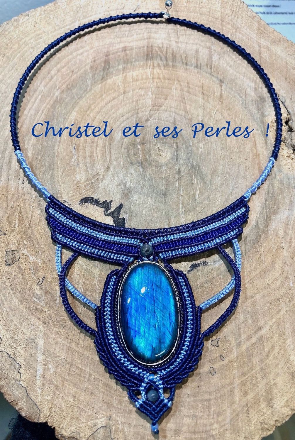 Collier macramé plastron et Labradorite bleue