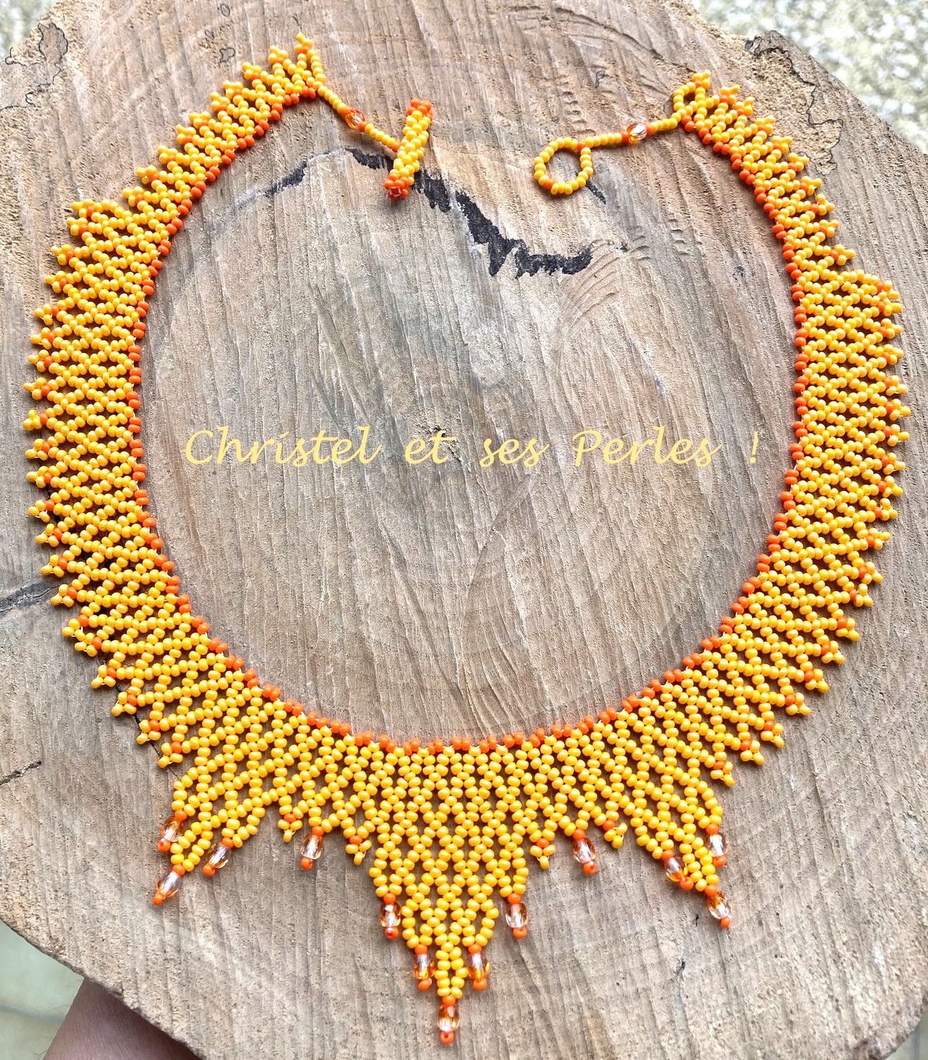 Collier perles deux oranges dentelles