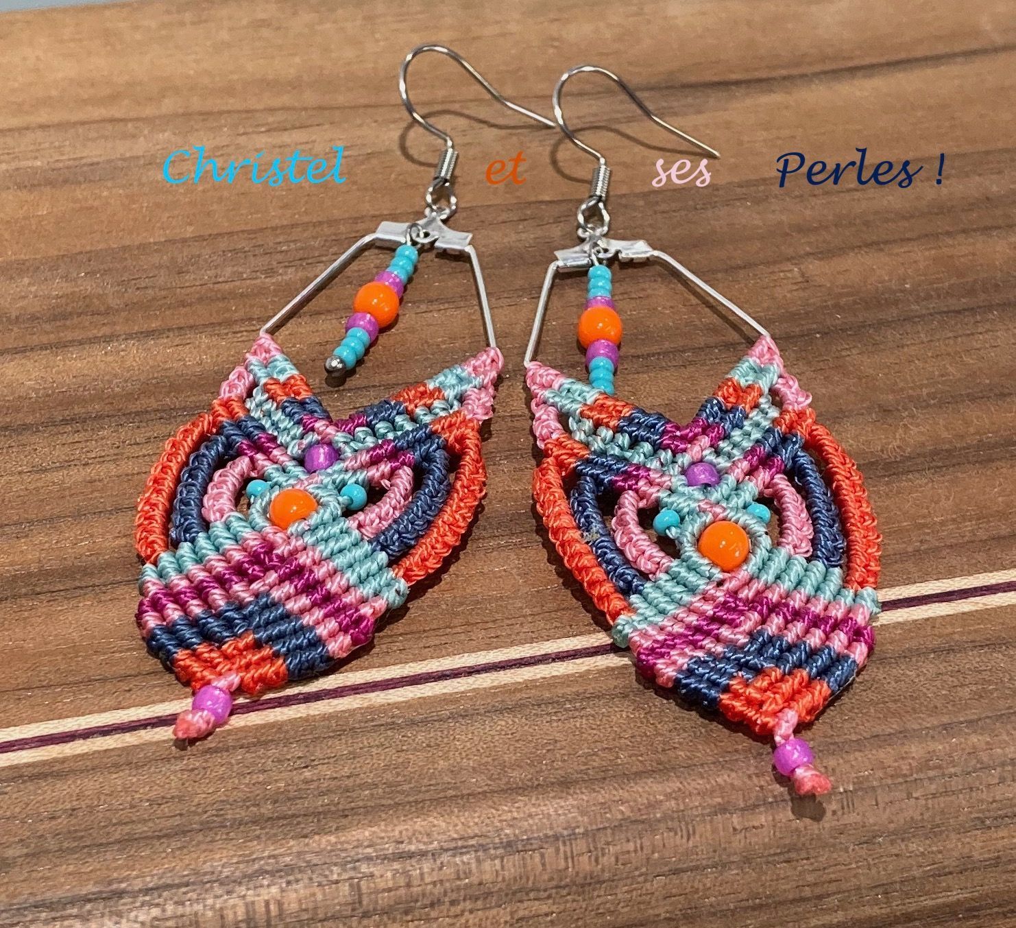 boucles d'oreilles macramé multicolores