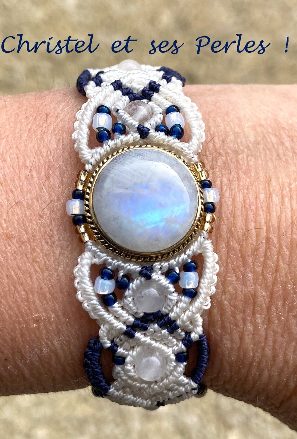 Bracelet macramé et Pierre de Lune ronde sertie