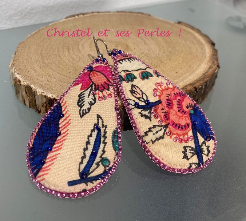 Boucles d'oreilles gouttes tissu floral