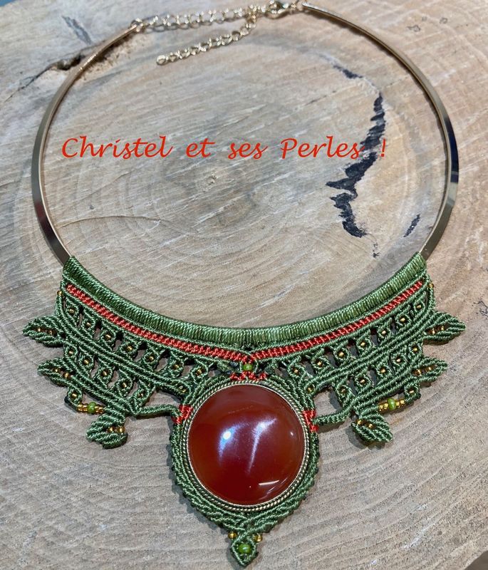 Collier plastron Cornaline