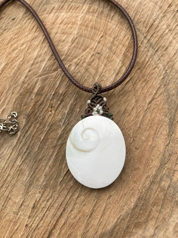 Pendentif Oeil de Ste Lucie