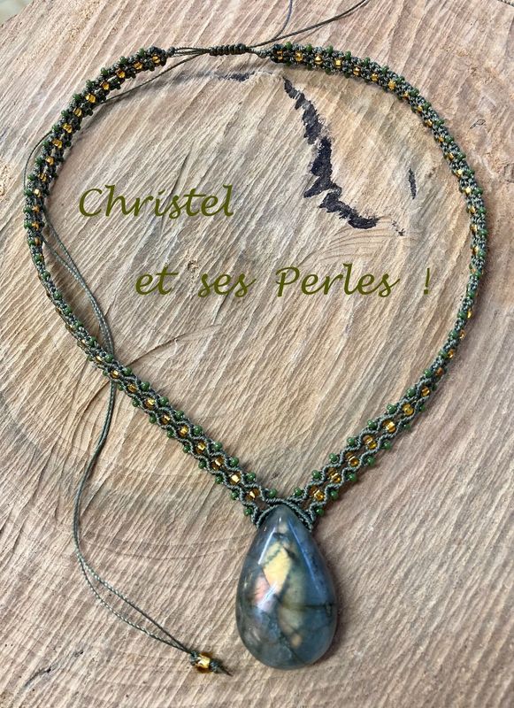 Collier macramé et Labradorite reflets verts dorés