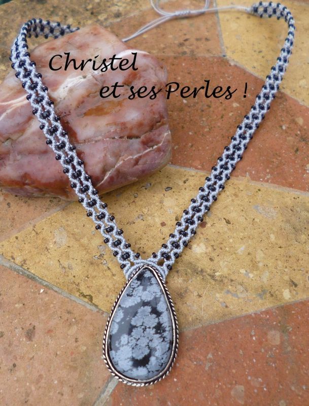 Collier macramé et Obsidienne flocon de neige sertie sur laiton argenté