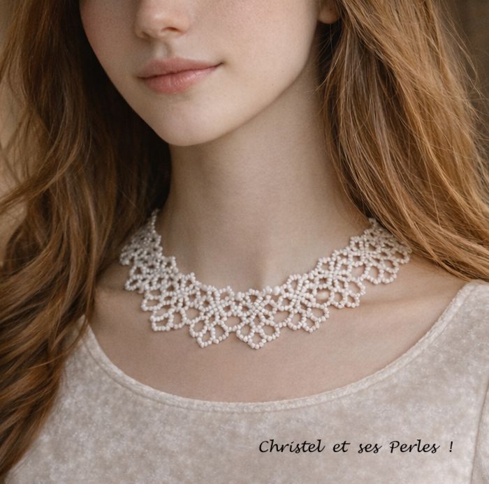 Collier dentelle de perles blanc nacré