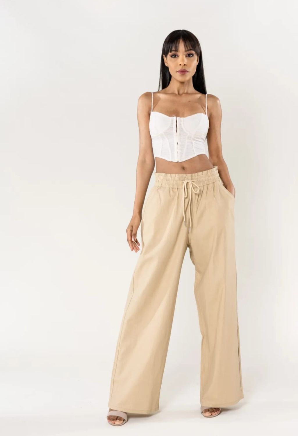 Broek met wijde pijpen in linnenstijl