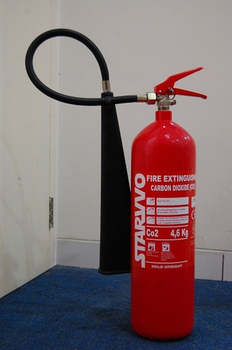 Refill / Isi Ulang Alat Pemadam Api 6.8 Kg CO2 (Minyak, Listrik dan Elektronik)