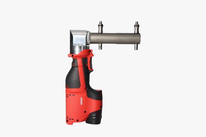 Akumulatorowa zaciskarka osiowa NOVOPRESS AAP103