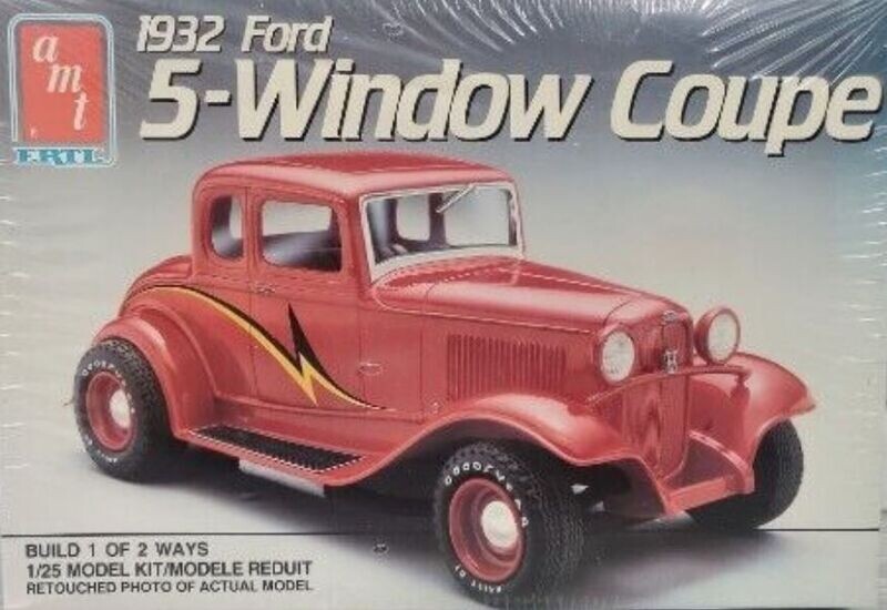 AMT 1932 Ford 5 Window Coupe Plastic Model Kit