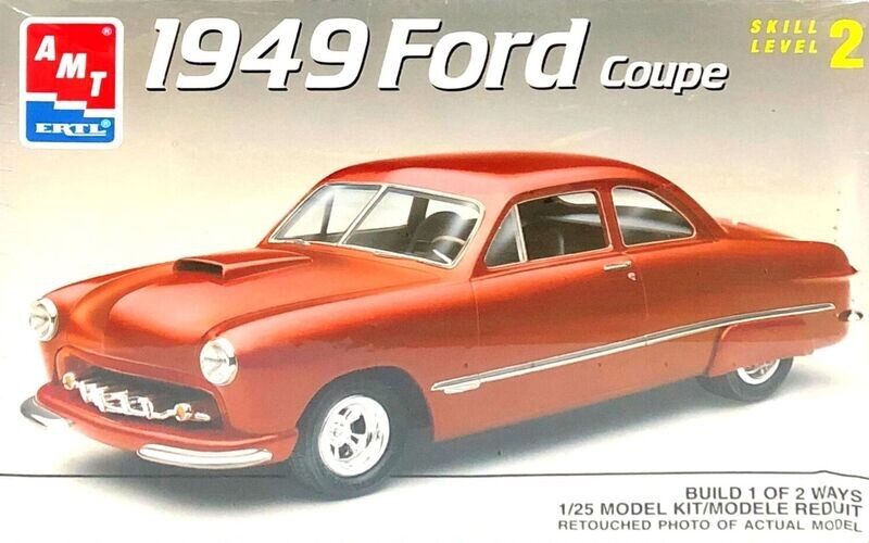 AMT Ertl 6805 1/25 Scale 1949 Ford Coupe Plastic Model Kit