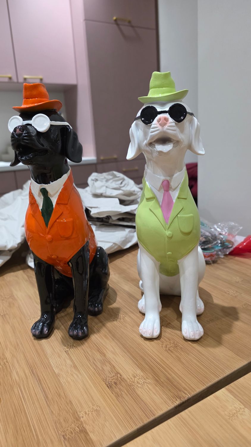 Dog sit with suit - 30cm