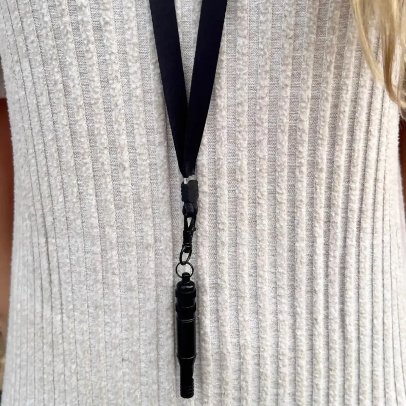 Cocopup London - Lanyard en trainingsfluitje - effen zwart Cocopup London - Lanyard en trainingsfluitje - effen zwart