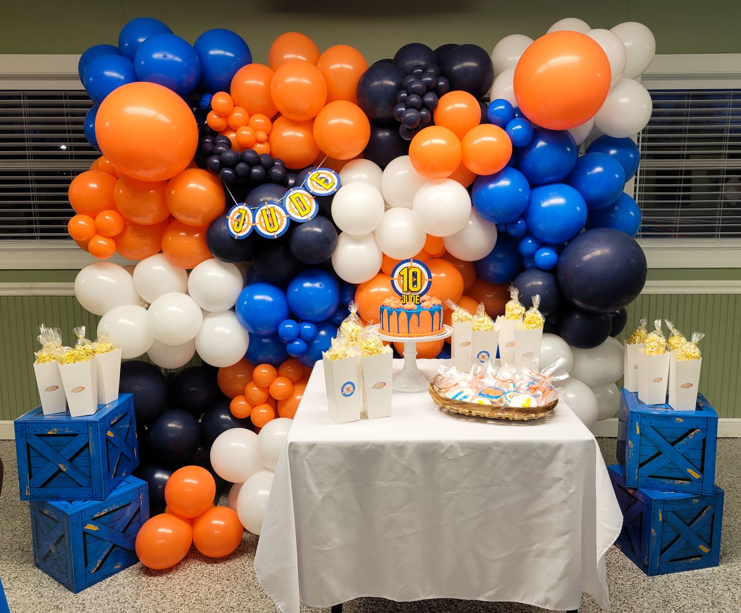 Social Pop Balloon Wall