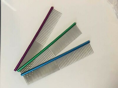 COMB - Medium/Fine Round back 7.5" long 1" teeth COMB - Medium/Fine Round back 7.5" long 1" teeth