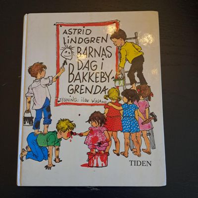 Astrid Lindgren «Barnas dag i Bakkebygrenda» Bok/Book