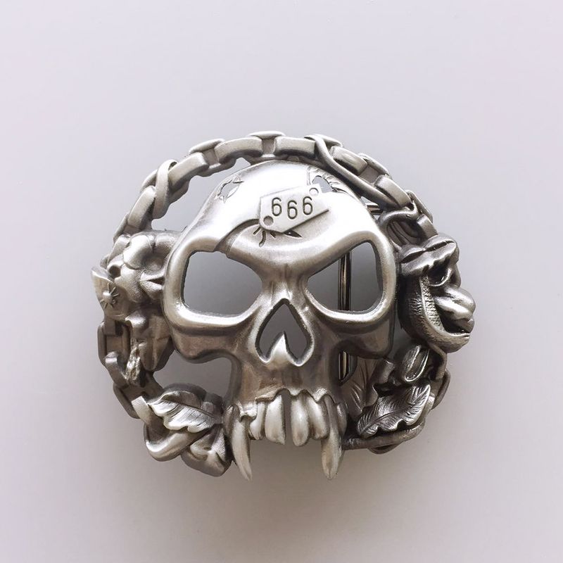 Vintage Skull With Motorcycle Chains Biker Rider Belt Buckle Gurtelschnalle Boucle de ceinture Hebilla BUCKLE-3D017