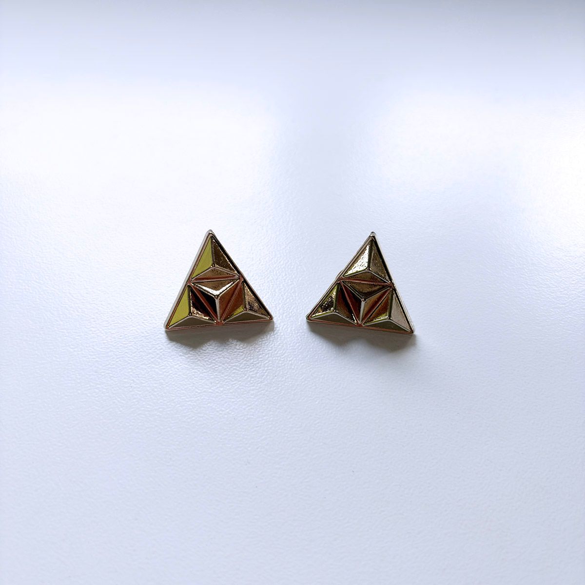 New Bright Silver Cones Triangle Collar Tip Brooch 1 Pair With Screws CT-MN02BR
