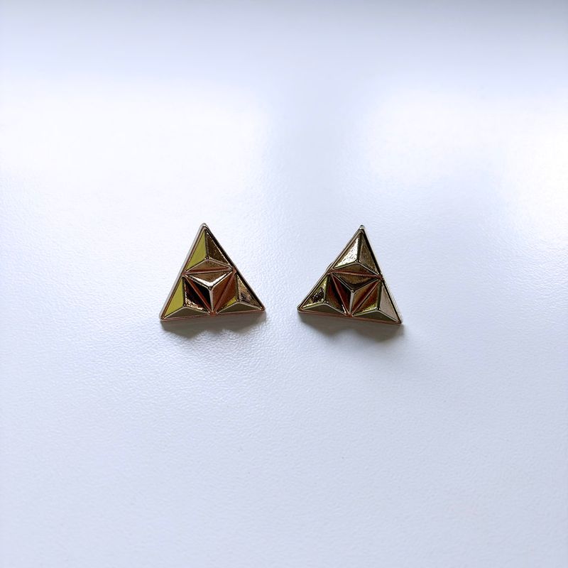 New Bright Silver Cones Triangle Collar Tip Brooch 1 Pair With Screws CT-MN02BR