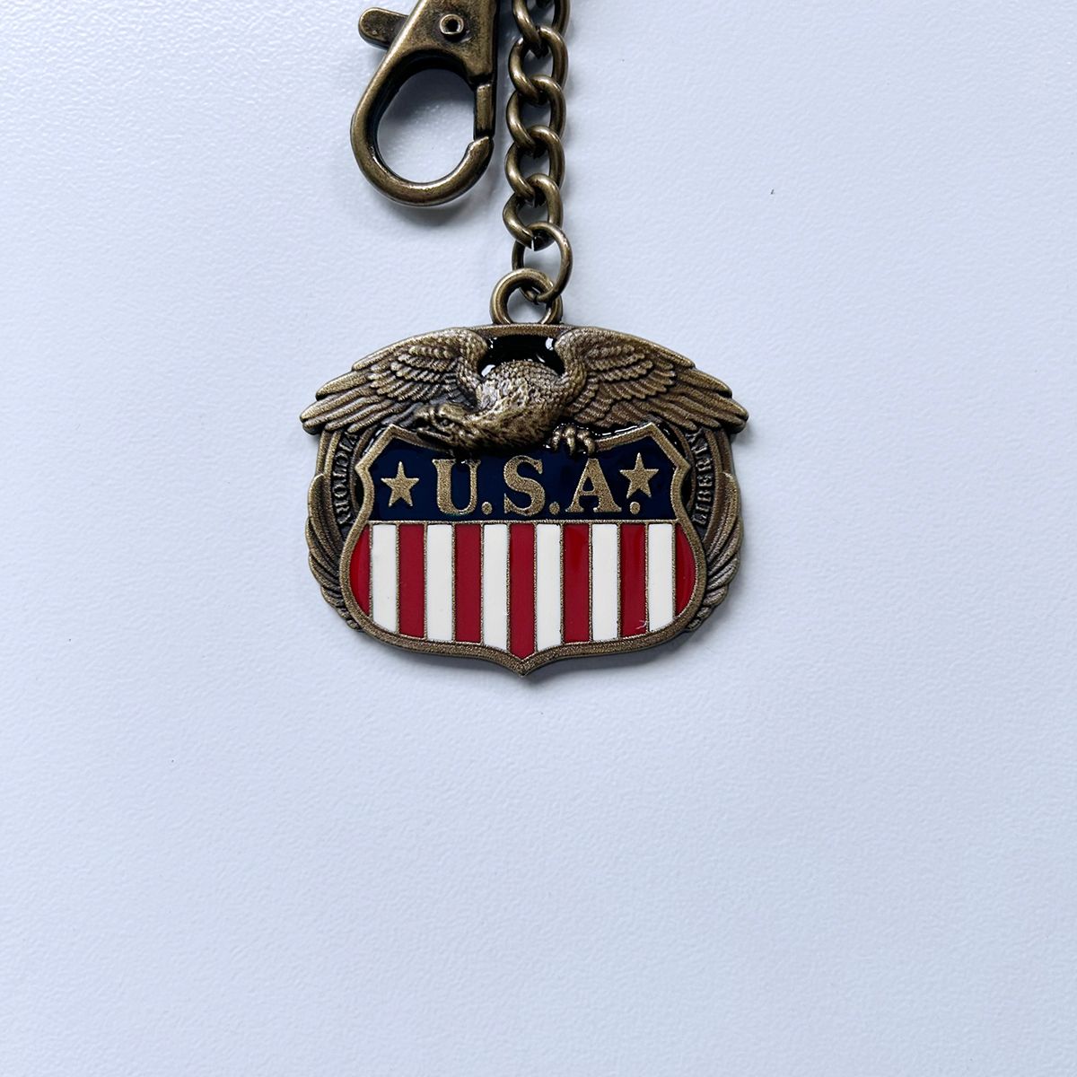 Vintage Bronze Plated Western US Flag Eagle Pride Metal Charm Pendant Key Ring Key Chain KEYRING-3D040AB