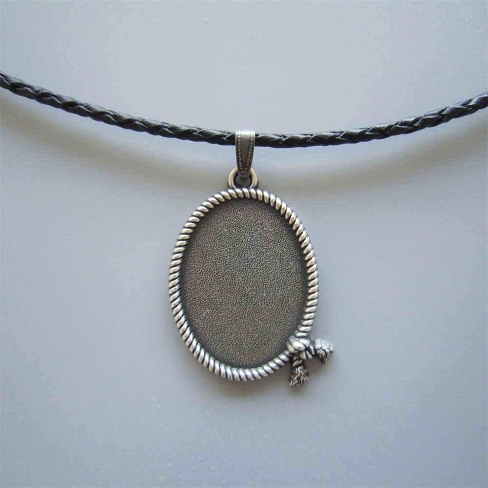 Vintage Silver Plated Western Rodeo Rope Oval Blank Pendant Charm Leather Necklace