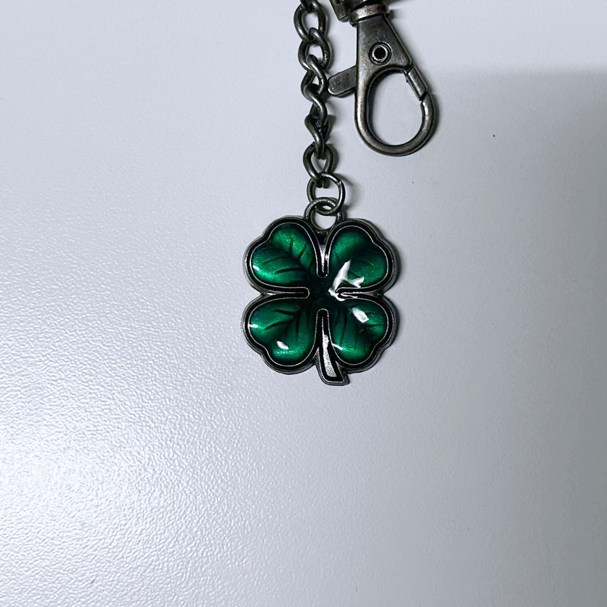 Vintage Irish Lucky Marple Leaf Metal Pendant Charm Key Ring Key Chain KEYRING-T042