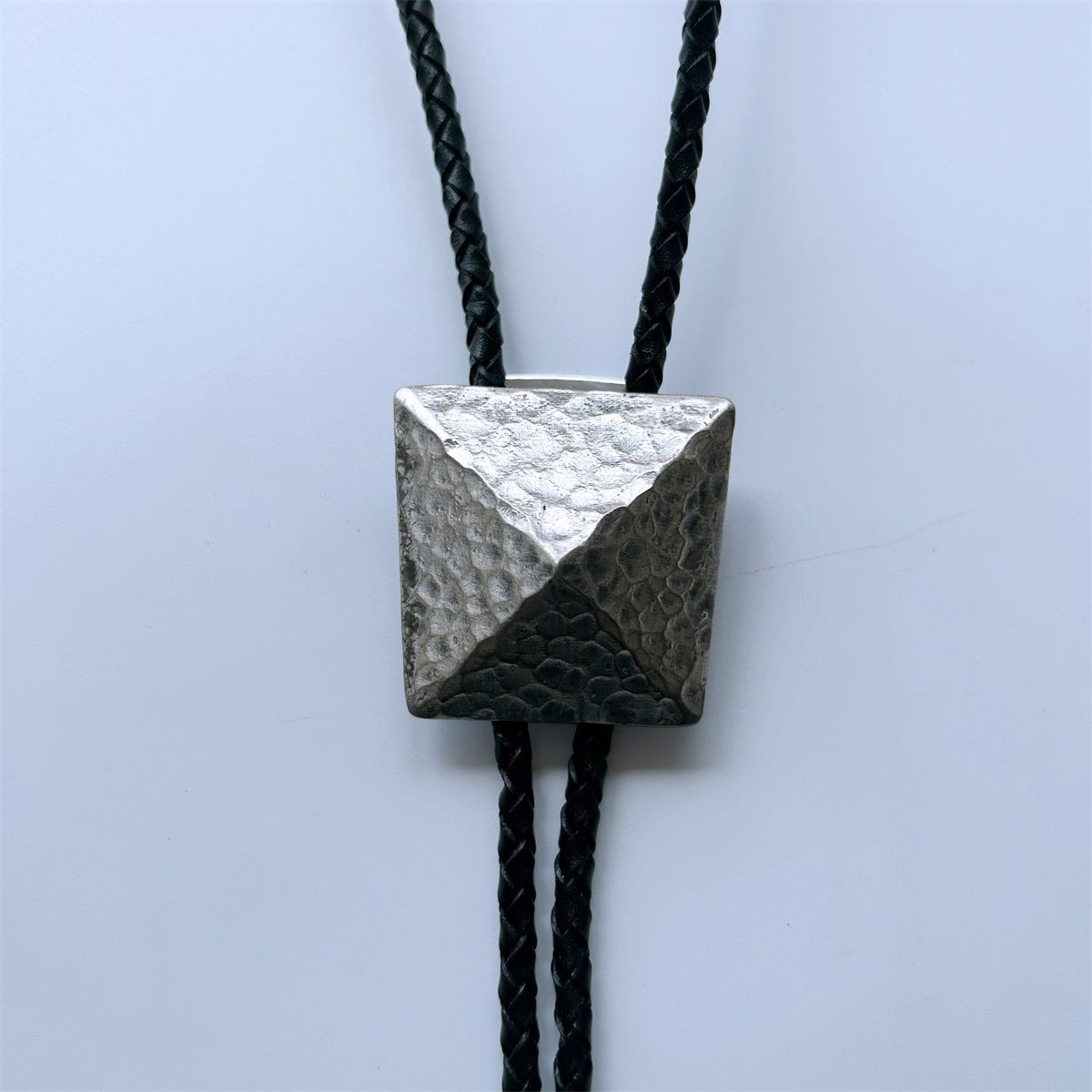 Vintage Silver Plated Geometric Patterns Wedding Bolo Tie Leather Necklace BOLOTIE-010SL
