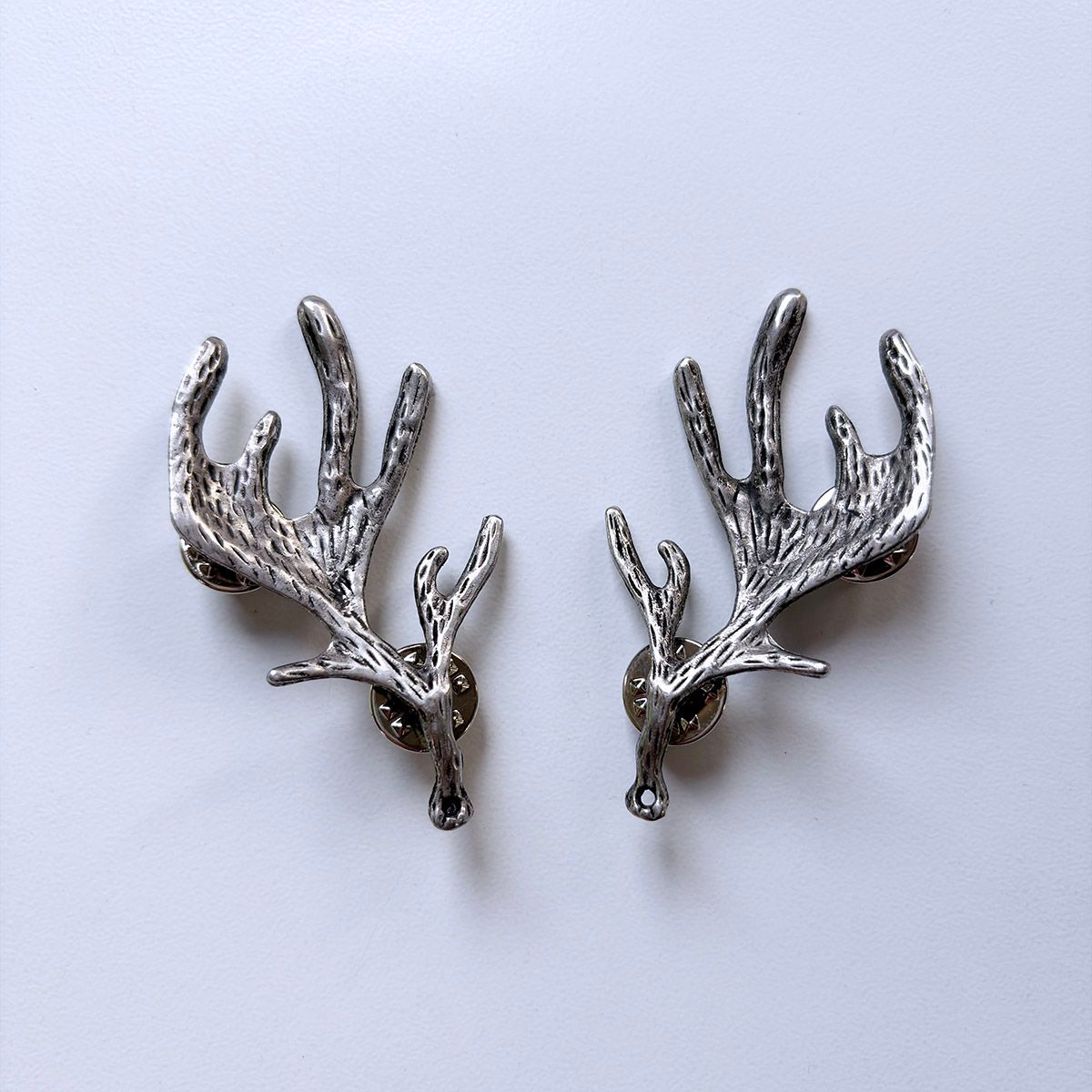 New Vintage Style Silver Plated Deer Long Horn Collar Tip Brooch CT-MN01SL