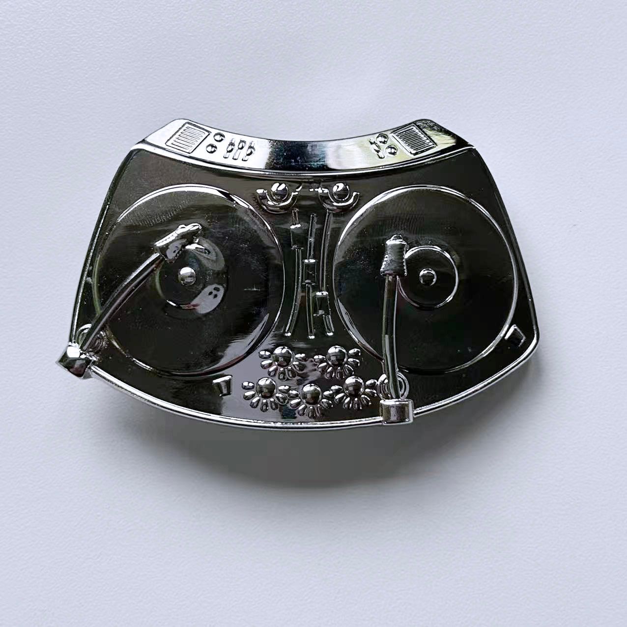 Belt Buckle (Bright Silver DJ Music Turntable)