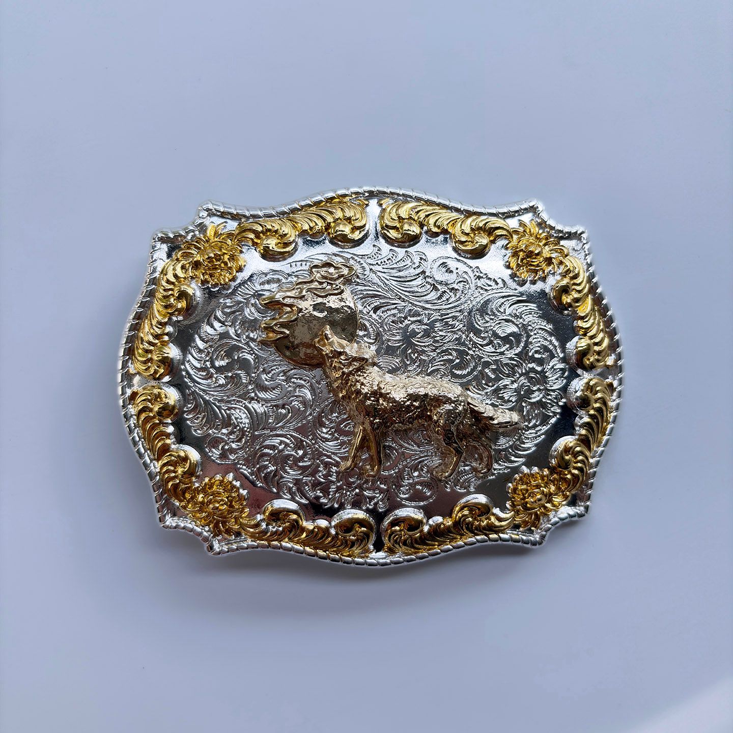 Bright Silver with Gold Color Shout Moon Wolf Two-Tone Western Cowboy Cowgirl Belt Buckle Hebilla BUCKLE-WT135SG