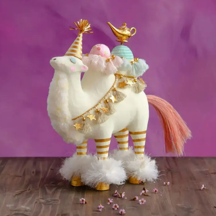 Calowishus The Camel Display