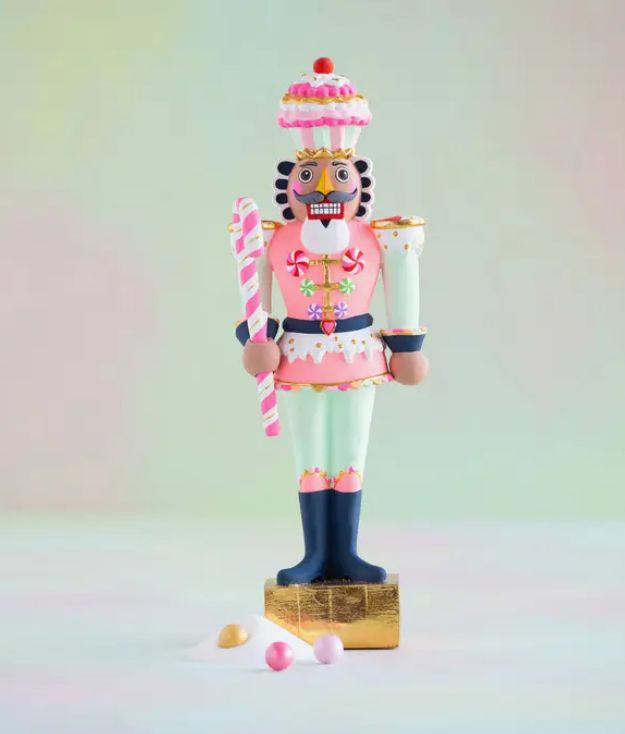 Colonel Cupcake Tabletop 20&quot;