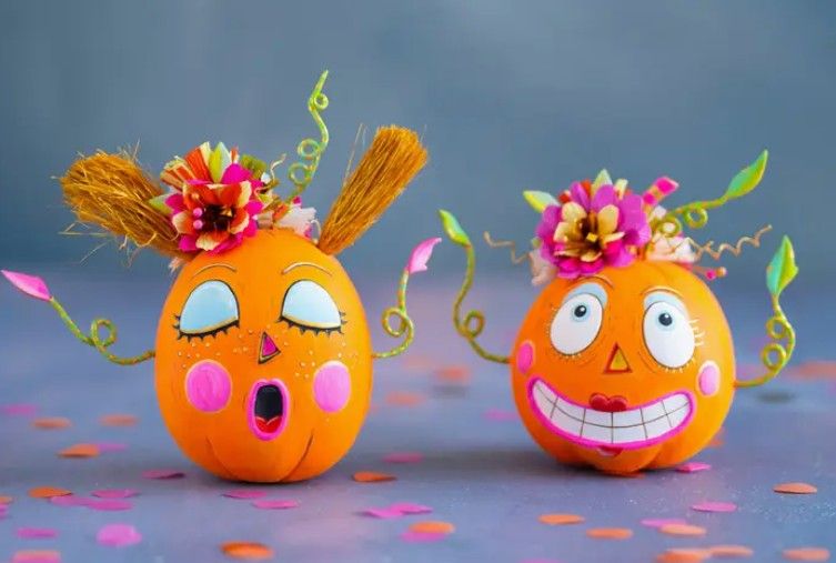 Bumpkin Betty &amp; Gossip Gourdy Tabletop