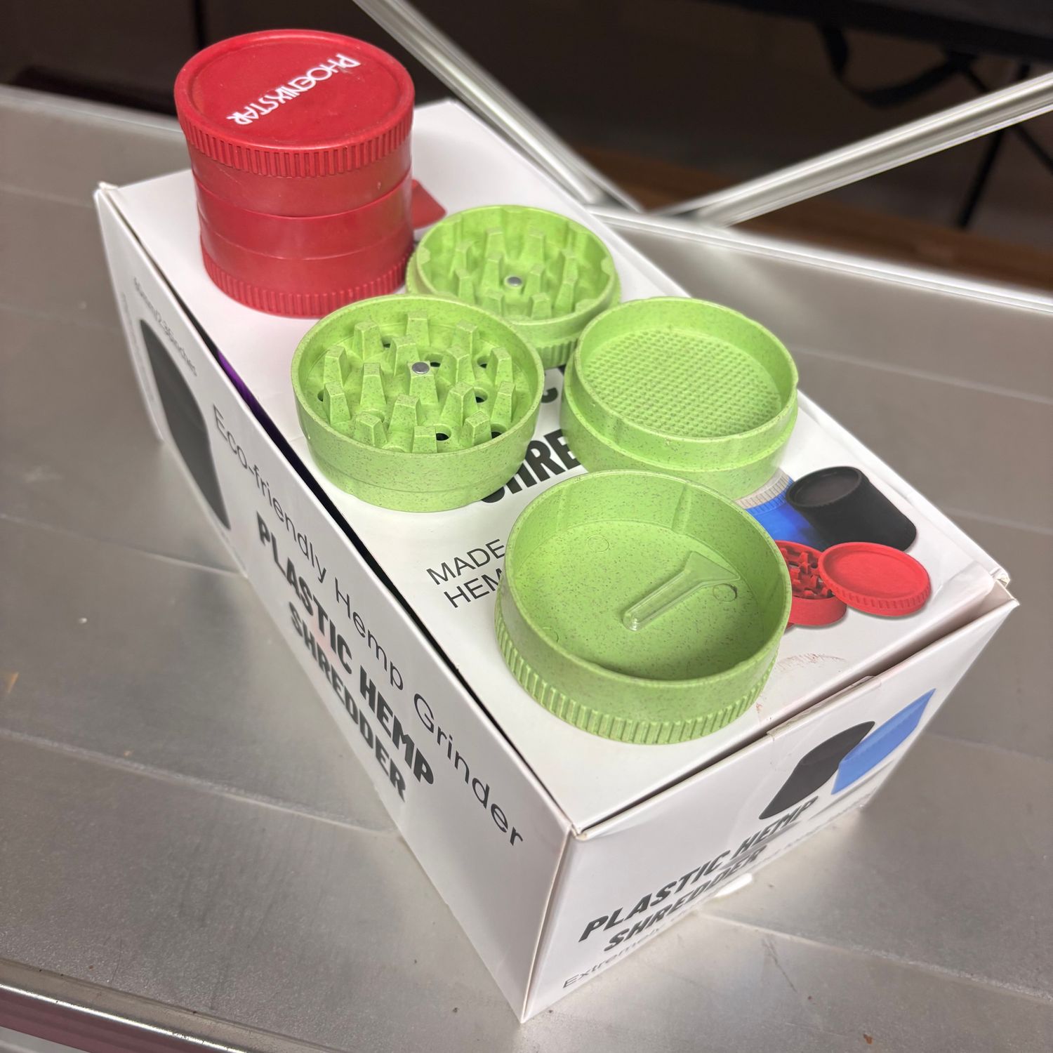 Plastic Hemp Grinders 16ct