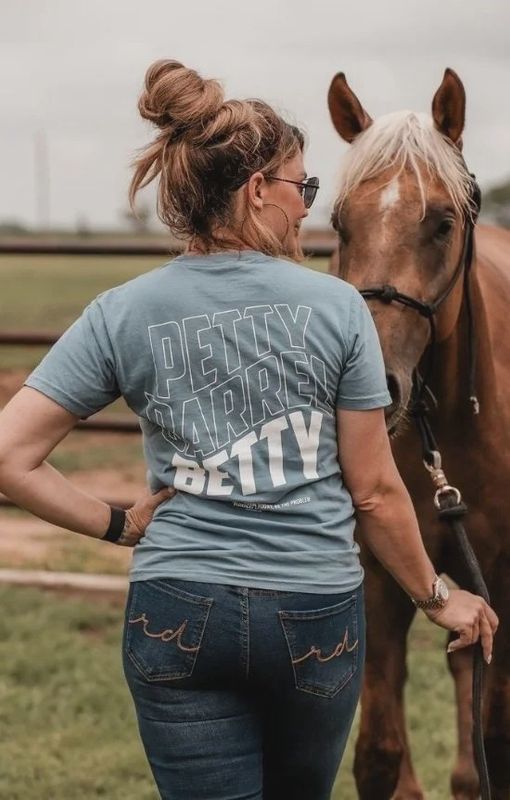 PETTY BARREL BETTY | TEE