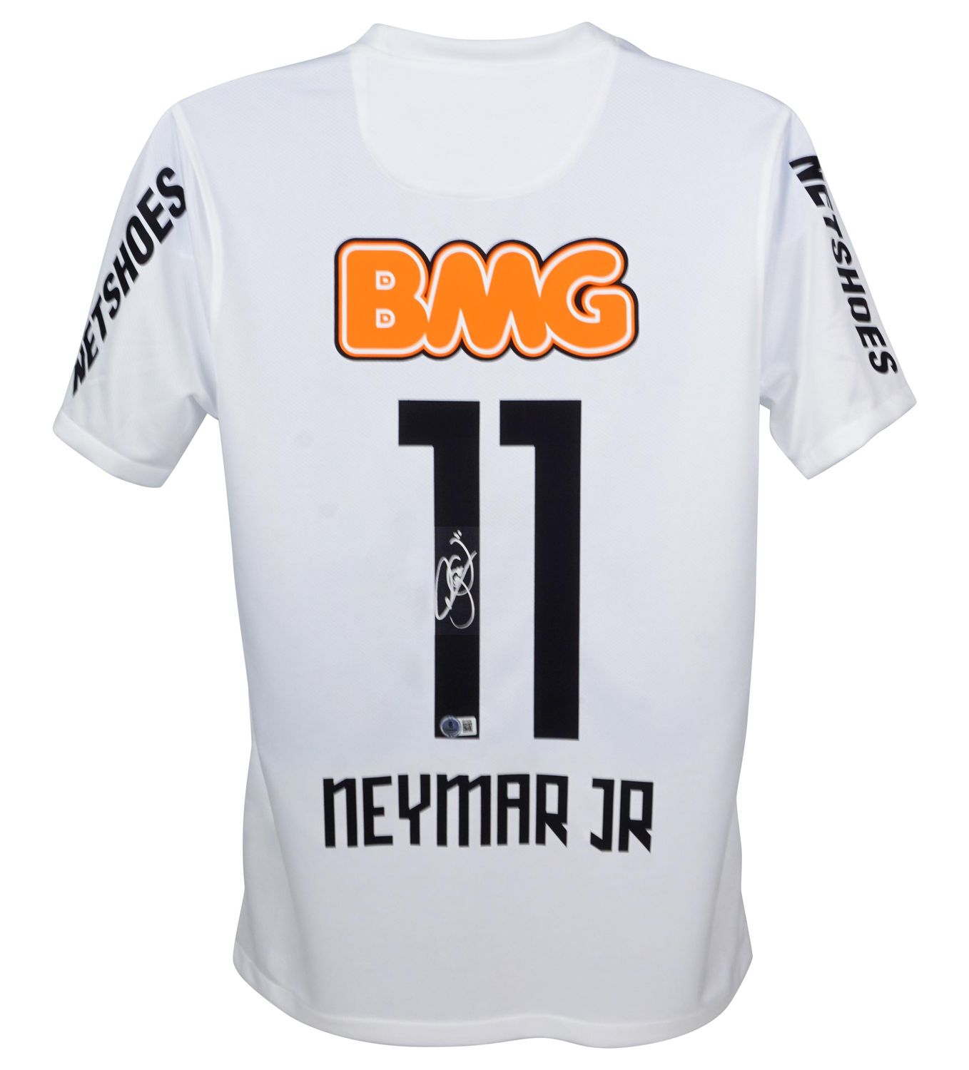 Replica-Trikot mit signierter Autogrammkarte von Neymar Jr., Nr. 11  Authentifizierung: Beckett-Hologramm  Lieferzeit: 10–20 Tage. Nach Ihrer Bestellung erhalten Sie alle Details.  Dominante Kraft: Neymar war in diesen Saisons ein überaus treffsicher