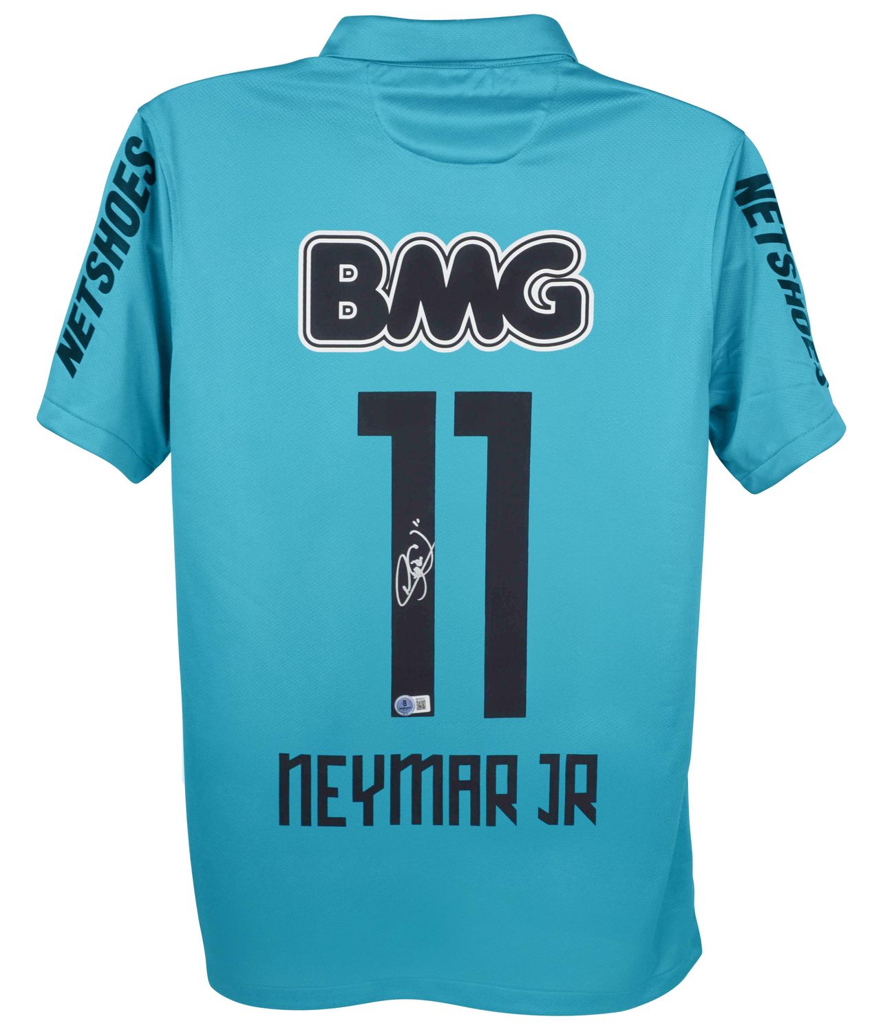 Replica-Trikot mit signierter Autogrammkarte von Neymar Jr., Nr. 11  Authentifizierung: Beckett-Hologramm  Lieferzeit: 10–20 Tage. Nach Ihrer Bestellung erhalten Sie alle Details.  Dominante Kraft: Neymar war in diesen Saisons ein überaus treffsicher