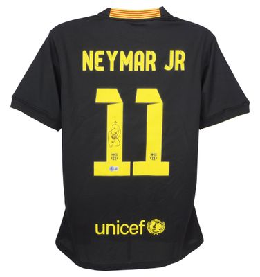 Camisola do Barcelona nº 11 de Neymar Jr., época 2013/2014, autografada e com certificado Beckett.  Réplica da camisola do Barcelona autografada por Neymar Jr. nº 11.  Autenticação: Holograma Beckett.  Prazo de entrega: 10 a 20 dias.  Após a confirma